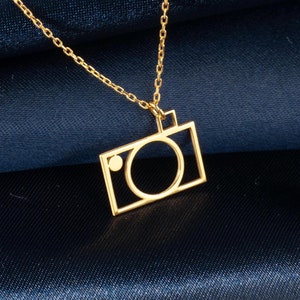 Sterling Silver Camera Necklace, Dainty Camera Pendant, Gift for Photographer, Photographer Jewelry, Minimalist Camera Charm, Photo Necklace
