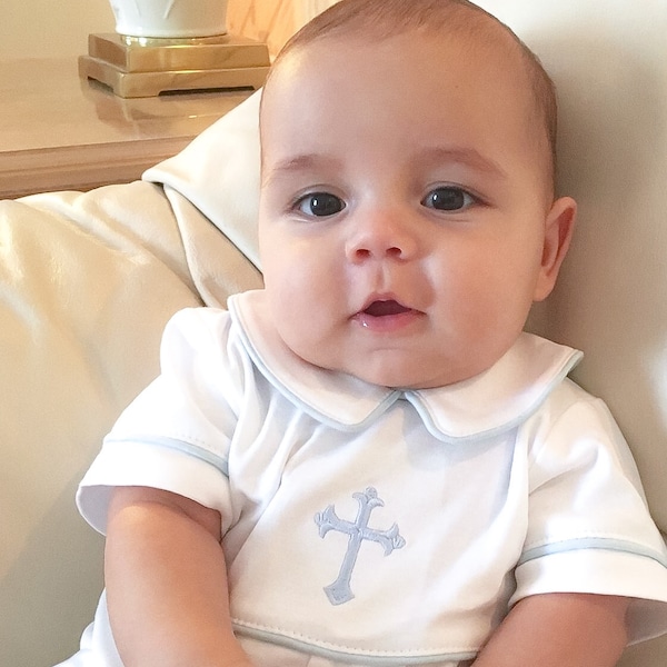 Tenue de baptême Aaron blanc avec bordure bleue, tenue de baptême pour bébé garçon, tenue de dédicace courte tenue de baptême, tenue de baptême de bébé