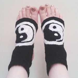 Yin and Yang Yoga Socks Crochet Pattern Two Color No Heel Open Toe Comfortable Gift Idea Athletic Sock