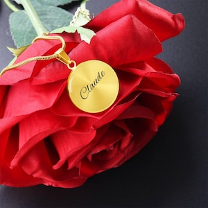 Personalisiertes Geschenk für Schwiegermutter, Herzhalskette, maßgeschneiderte nachdenkliche Nachricht, Nachrichtenschmuck in einer Geschenkbox