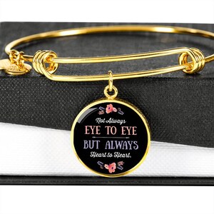 Pulsera de corazón personalizada de lujo Not Always Eye To Eye, brazalete expandible en plata o oro, pulsera ajustable para el Día de la Madre