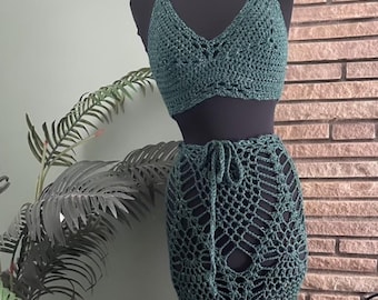 Conjunto de falda y top de crochet con encaje esmeralda: traje de festival metálico hecho a mano, ajuste ajustable