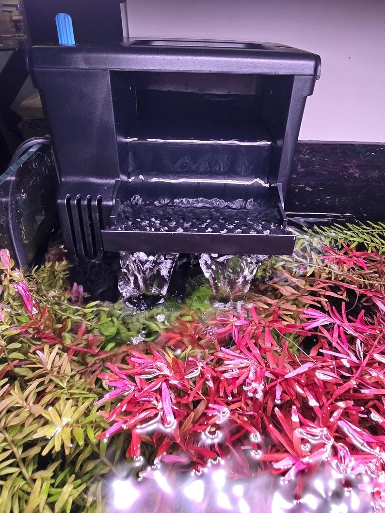 Seachem Filter Baffle: Gentle Flow for Delicate Aquariums *Tidal 35, 55, 75, 110* image 1