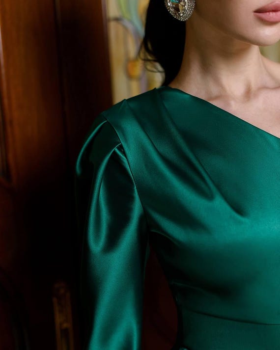 pagani green dress Green One Shoulder Midi Dress