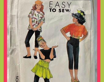 Patrón de atuendo para adolescentes de los años 90 Simplicity 9573 Leggings, top corto, falda capri, estilo de moda de los 90, punk rock, vestimenta escolar, talla pequeña a grande