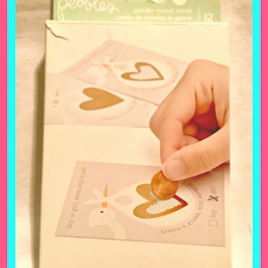 Gender Reveal Scratch off Cards di Pebbles 12 biglietti per confezione Bomboniere per baby shower
