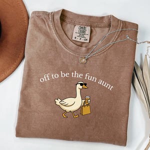 Comfort Colors® T-shirt med roliga mostermotiv, rolig gåsgrafikt-t-shirt, sarkastisk mosterpresent, graviditetsmeddelande för nyblivna mostrar, trendig topp