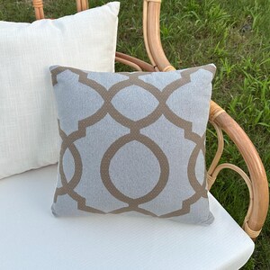 Geometric pattern outdoor waterproof pillow, high temperature resistant pillow, waterproof and mould resistant pillow, outdoor bench pillow.