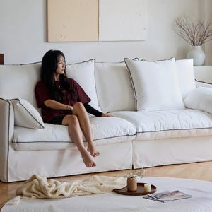White rolled edge cotton and linen sofa cover, full set sofa cover, color customized size sofa cover, dust-proof sofa cover.