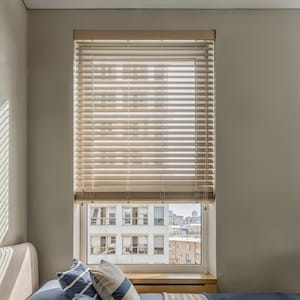 Exquisite Jalousien, Jalousien, Holzjalousien, Fensterjalousien, Atmosphärenjalousien, einfarbige Jalousien