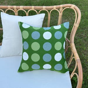 Green Circular Pattern Outdoor Waterproof Pillow, Decorative Pillow, Waterproof Mouldproof Pillow, Summer Outdoor Bench Pillow.