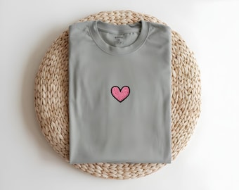 Comfort Colors Embroidered Heart Sweatshirt, Minimalist Heart Crewneck, Cozy Embroidered Sweater, Cute Everyday Pullover, Gift for Her