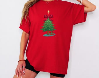 Vintage Christmas Tree T-Shirt, Retro Xmas Graphic Tee, Holiday Shirt, Aesthetic Winter Apparel