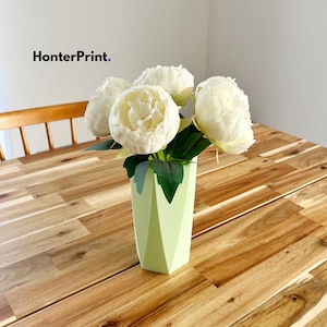 Polygonal Vase STL 3D Print File, Digital Download for 3D Printing, Modern Home Decor Vase, 3D Print Home Decor