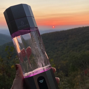 H2YDRATE - Botella de agua de hidrógeno: 6500 PPB Bienestar supercargado en tus manos imagen 3