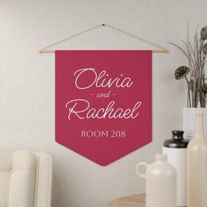 Wohnheim Türschild Wimpel, Türschild, Wohnheim Dekor für Mädchen, Wand Kunst für Wohnheim Zimmer, Geschenke, Tür hängend