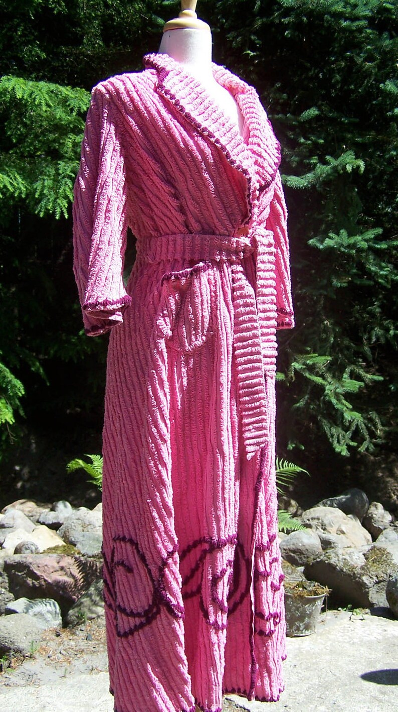 All Wrapped Upvintage 1950s Chenille Robe Etsy