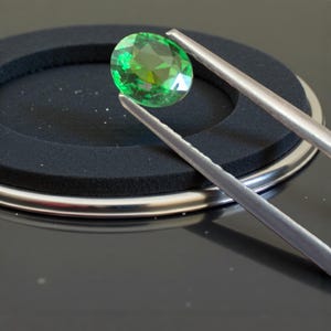 Natural Tsavorite Garnet: 1.07 CTs Vivid Green, Loose Gemstone, Jeweler and collector Gem image 8
