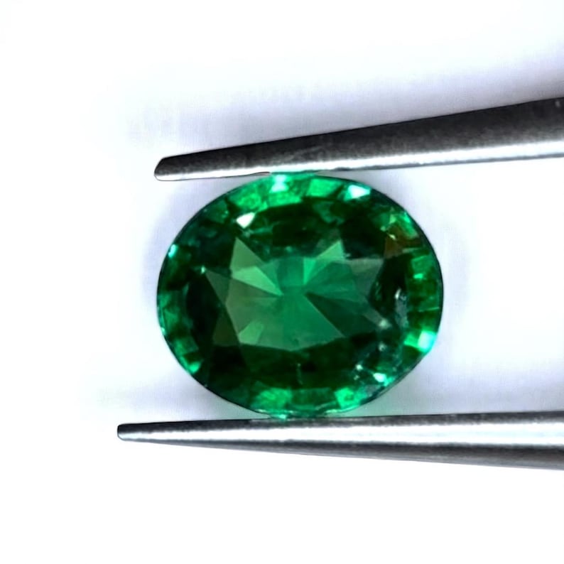 Natural Tsavorite Garnet: 1.07 CTs Vivid Green, Loose Gemstone, Jeweler and collector Gem image 4
