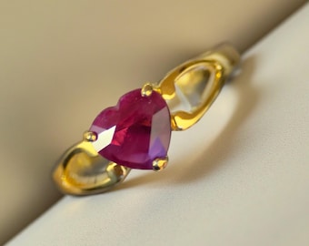 Unheated Burma Ruby Heart Ring, 14KT Solid Gold, Size 6.5 Minimalist Engagement Fine Jewelry