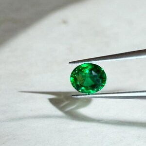 Natural Tsavorite Garnet: 1.07 CTs Vivid Green, Loose Gemstone, Jeweler and collector Gem image 6
