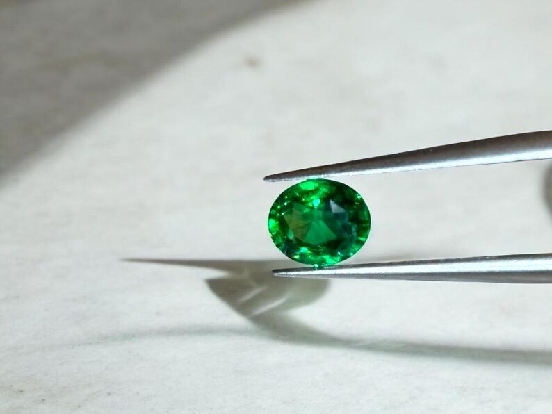 Natural Tsavorite Garnet: 1.07 CTs Vivid Green, Loose Gemstone, Jeweler and collector Gem image 6