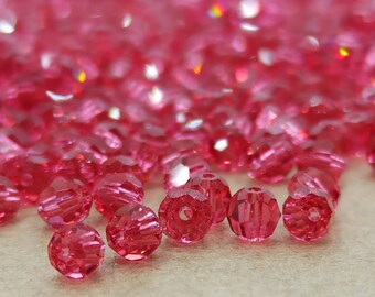 Perline di cristallo rosa indiano Swarovski: rotonde sfaccettate da 4 mm