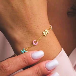 Pulseras de burbujas con letras esmaltadas y nombre * Pulsera colorida hecha a mano * Regalo de cumpleaños * Letras vibrantes * Regalo para mamá, regalo de San Valentín