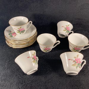 Elegant set of 5 cups and 5 saucers in Sologne porcelain - Lamotte