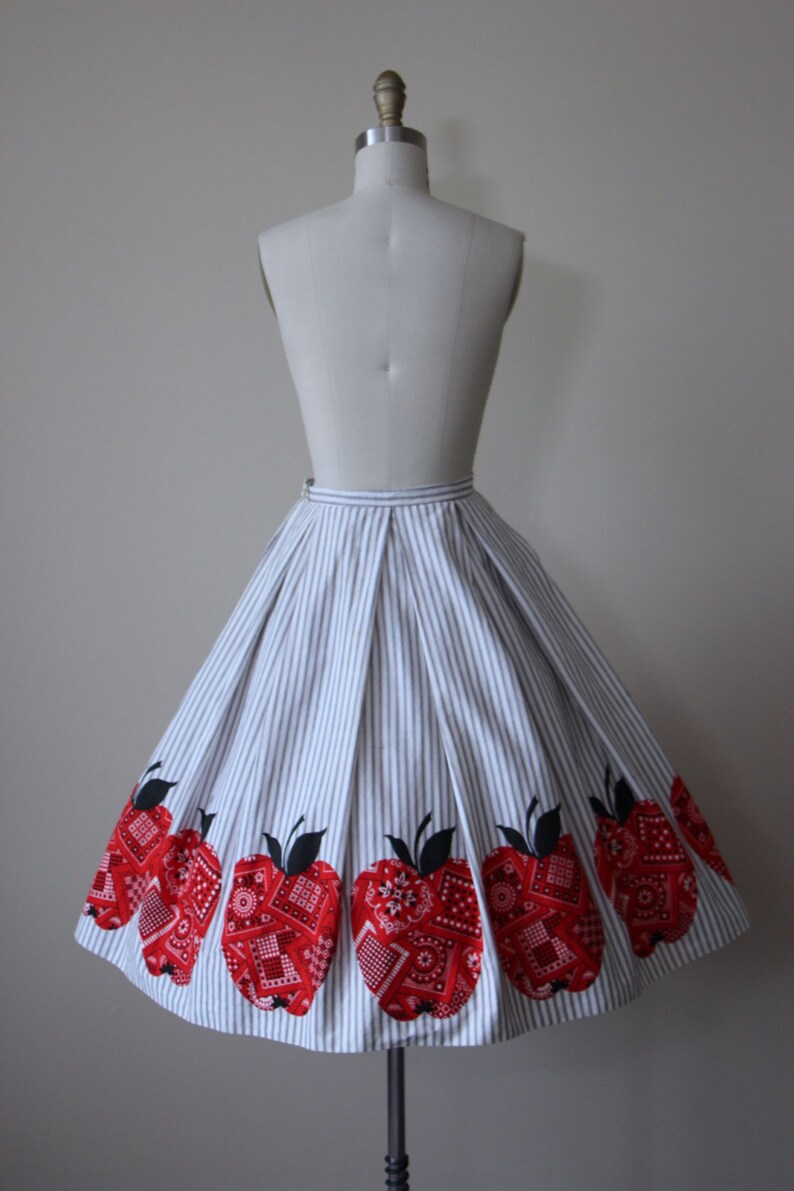 R E S E R V E D 50s Skirt Vintage Novelty Print Skirt Etsy