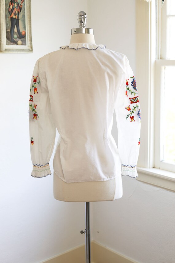 Vintage 1940s to 1950s Blouse - Hungarian Embroid… - image 7