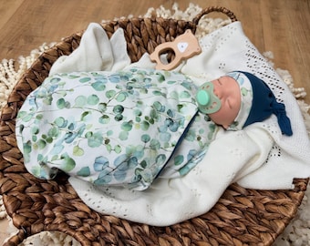 Crossover Swaddle