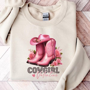Cowgirl Valentines Shirt, Valentine Howdy Sweatshirt, Valentine Cowgirl, Valentines Day Shirt, Western Valentine, Valentines day Gift