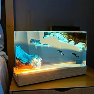 Whale Shark Resin Lamp Cube – Ocean Night Light, Handmade Diver Gift, Unique Home Decor, Christmas Gift, Personalized Kids Room Lamp