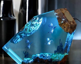 Lampada drago fatta a mano: lampada da tavolo fantasy in legno e resina 3D