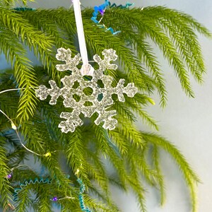 Snowflake Christmas Ornaments in Clear Fused Glass with Icey Look, Set of 5, gift for grandma, spring window decor image 2