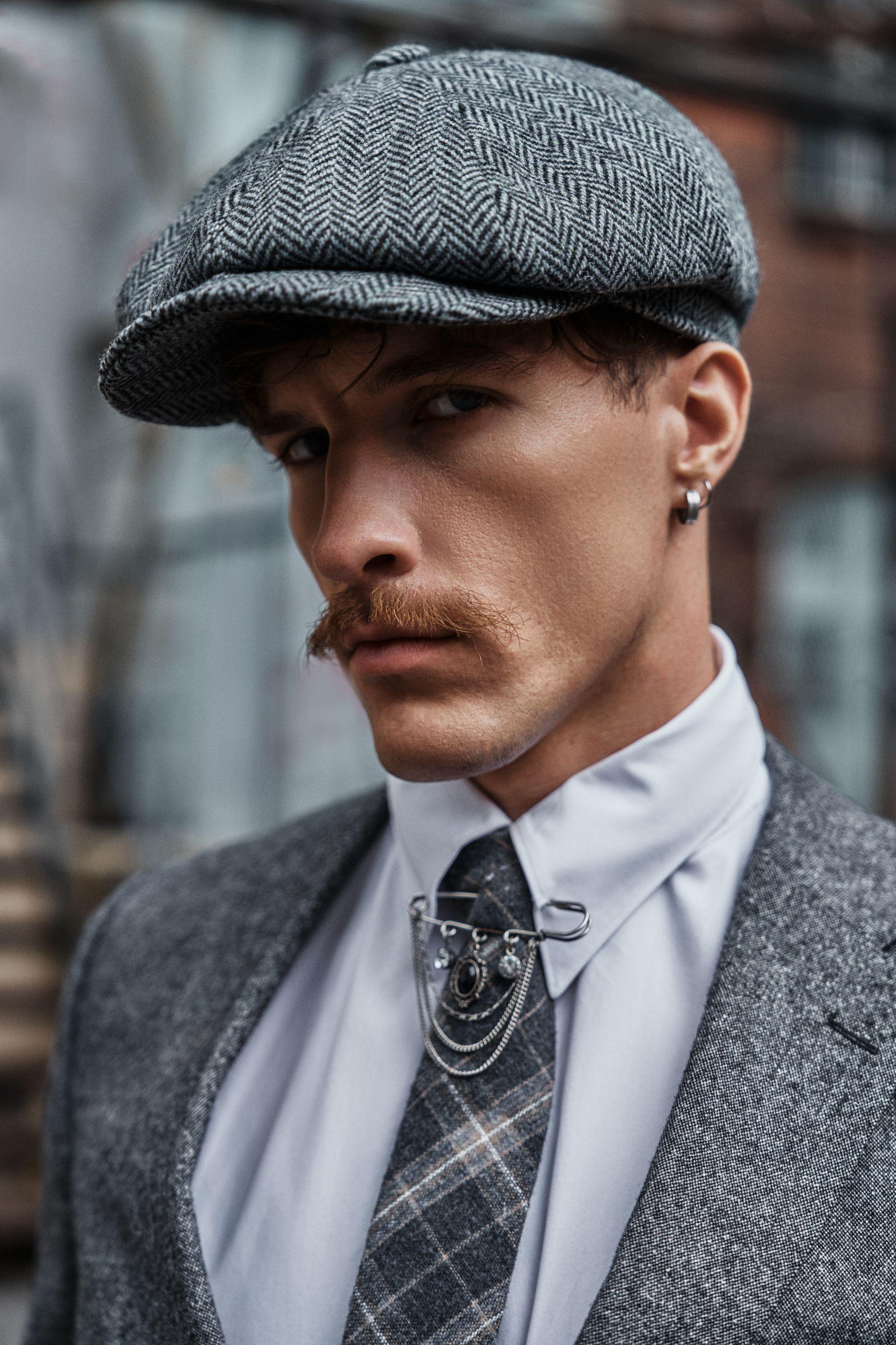 Grey Herringbone Wool Newsboy Cap – Vintage 8-panel Flat Cap for