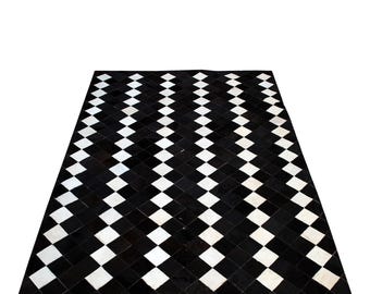 Handgefertigter Patchwork Teppich aus Rindsleder: Quadratischer Design-Lederteppich ( 120 X 180 cm )
