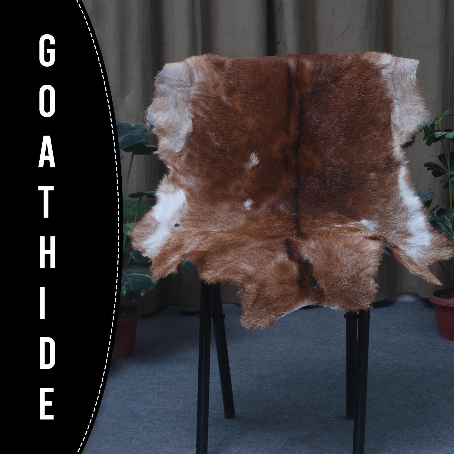 ダークブラウンのヤギ皮ラグ：天然動物の皮、素朴なホーム