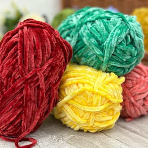 Cozy Chenille Yarn, Velvet Plush Bulky Yarn for Knitting Crochet Amigurumi, Soft Toy Making Craft Yarn, 100g 6mm 80m, Wholesale Yarn