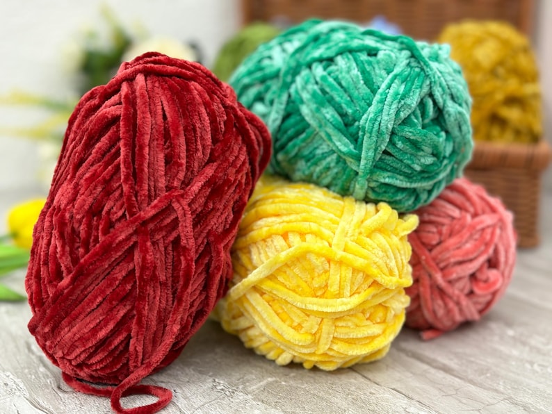 Cozy Chenille Yarn, Velvet Plush Bulky Yarn for Knitting Crochet Amigurumi, Soft Toy Making Craft Yarn, 100g 6mm 80m, Wholesale Yarn