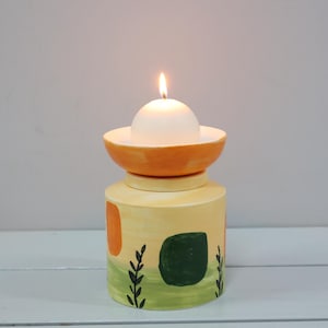 Hand-Painted Ceramic Pet Urn: Multifunctional Memorial Keepsake