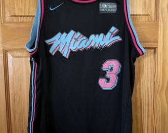 ドウェイン・ウェイド　マイアミヒート　ジャージ　サイズ44 公式ショップ購入 ドウェイン・ウェイド直筆サイン入りマイアミ・ヒートジャージ（COA