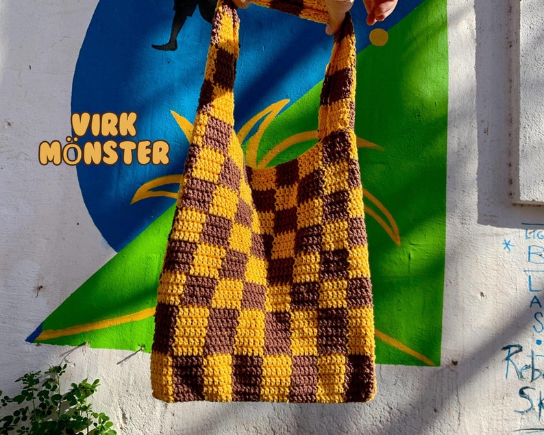Virkmönster rutig tote bag, virkmönster väska, rutig virkad väska, enkel virkad väska, virkmönster på svenska