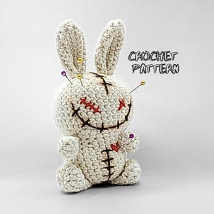 Virkat Voodoo-dockamönster, Obehaglig söt Amigurumi-kanin, Gotisk virkad nåldyna, Halloween-virkmönster, Spöklik virkad PDF