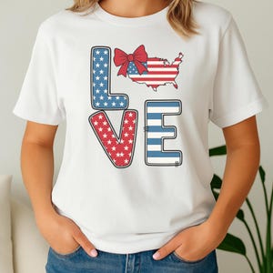 Love USA Shirt – T-shirt patriotique du 4 juillet aux couleurs confortables pour femme | Conception mignonne de carte d'arc d'Amérique | Idée de tenue pour le jour de l'indépendance