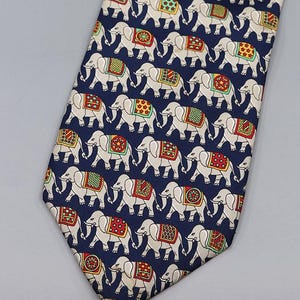 Vintage Jonelle Silk Tie with Elephant Pattern – Made in Italy