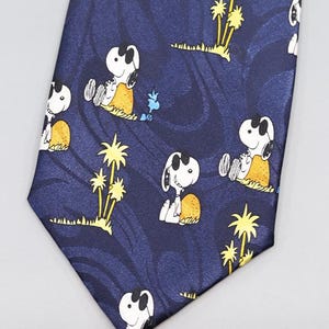 Vintage Snoopy Tie, Peanuts Necktie, Cartoon Character Novelty Menswear, 1990s Blue Palm Tree Tropical Neckwear Gift