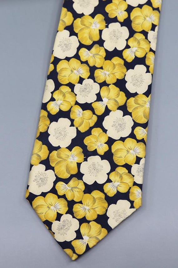 next floral tie