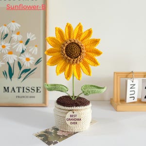Mom Gift Box - Gifts for Mom from Kids, Son, or Daughter | Holiday Gift for Bonus Mom, Step Mom | Mother&#39;s Day, Birthday Gifts for Her